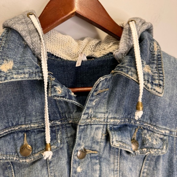 Free People Denim/Knit Hoodie Jacket Distressed Size Small - Picture 8 of 16